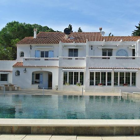 Grand Tamaris Hosting Bed & Breakfast Arles Eksteriør bilde