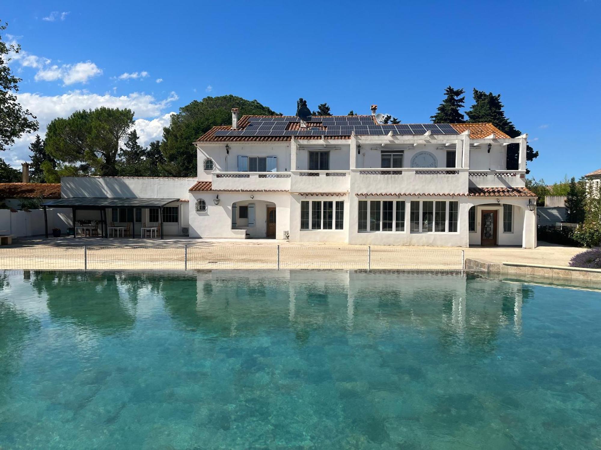 Grand Tamaris Hosting Bed & Breakfast Arles Eksteriør bilde